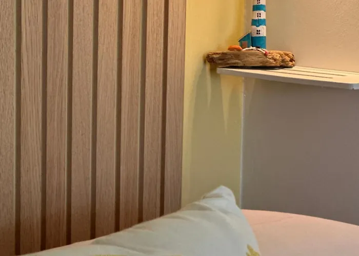 Apartment Appt, Terrasse ,velo , Plages & Port A Proximite , Idealement Bien Situe, Dernier Etage