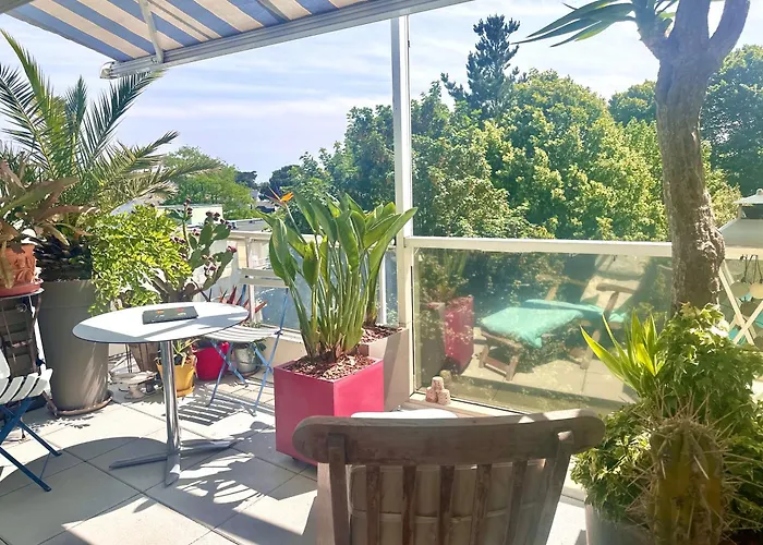 Apartment Appt, Terrasse ,velo , Plages & Port A Proximite , Idealement Bien Situe, Dernier Etage